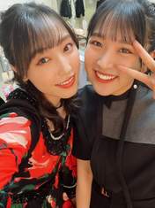 
Fukumura Mizuki,


Ono Mizuho,

