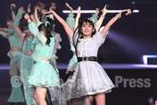 
Ishida Ayumi,


Michishige Sayumi,

