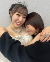 
Fukumura Mizuki,


Sayashi Riho,

