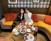 
Nonaka Miki,


Takahashi Ai,


