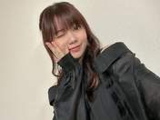 
Hamaura Ayano,

