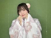 
Hamaura Ayano,

