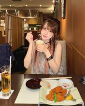 
Tanaka Reina,

