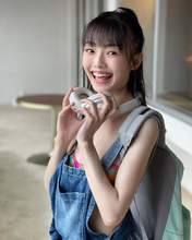 
Yamazaki Mei,

