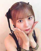 
Ikuta Erina,

