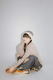 
Nishida Shiori,

