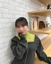 
Ishida Ayumi,

