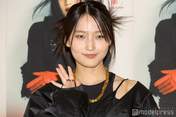 
Sayashi Riho,


