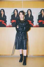 
Sayashi Riho,

